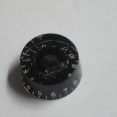 ONE (1 individual knob) unknown brand used (INNER Upper Center area has INTERNAL cracks) Black Speed Knob (numbers 0 to 11) black hard plastic with off white numbers & white dashes -- Funny & Rare, for 24 spline shaft image 5