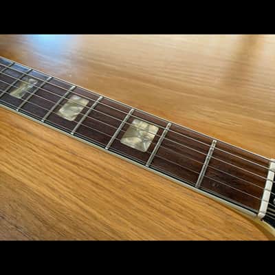 Aria 5102T 1970s - Sunburst with case image 9