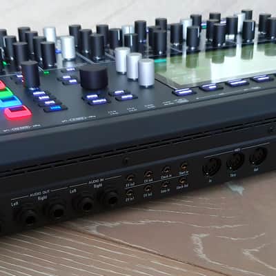 Waldorf Iridium Desktop Synthesizer (Black) + Decksaver image 5