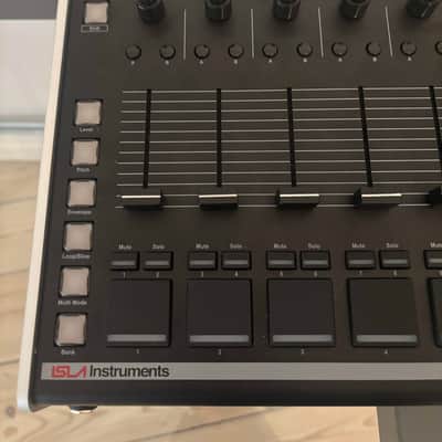 Isla Instruments S2400 - Modern SP1200 Drum Machnine / Sampler / Sequencer image 4