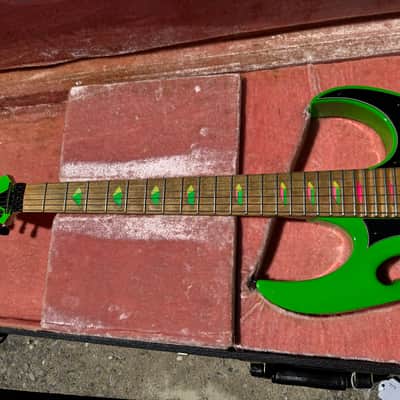 Ibanez JEM777-LG Steve Vai Signature with Edge Tremolo 1987 - 1988 - Loch Ness Green image 3
