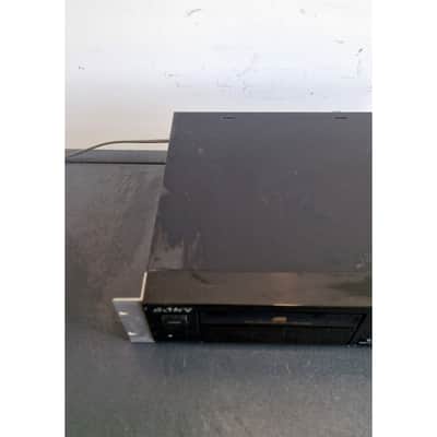 Sony CDP-597 - CD Players - Good image 6