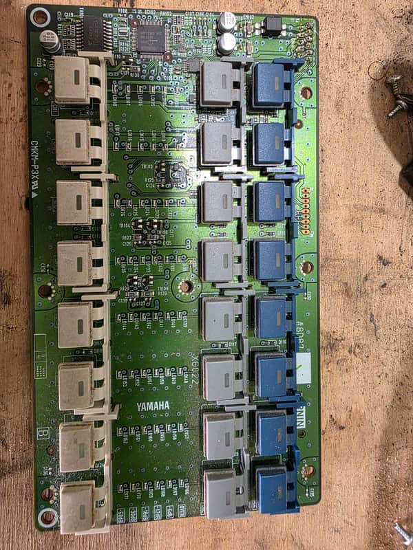 Yamaha M7CL-48 PC board ON, Select buttons image 1
