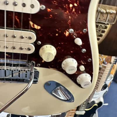 Fender American Deluxe FAT Stratocaster HSS 3-Color Sunburst 2013 image 11