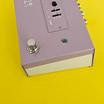 29 Pedals OAMP Output Amplifier  - Pink image 7