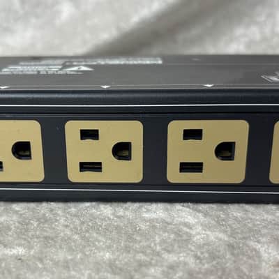 Monster Power Pro 600 Power Conditioner image 7