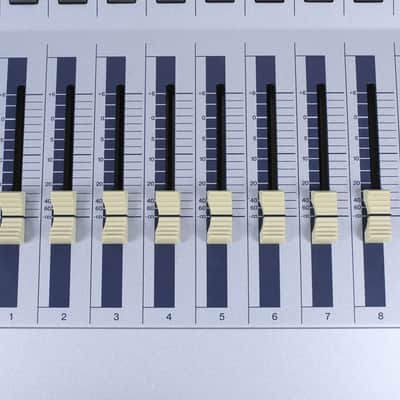 Yamaha 01X mLAN Digital Mixing Studio Controller and Mixer with Power Supply image 6