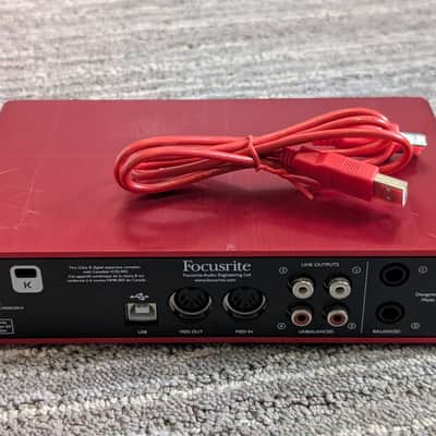 Focusrite Scarlett 2i4 2nd Gen USB Audio Interface 2016 - 2018 - Red / Black image 2