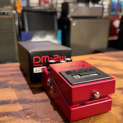 Boss DM-2W Delay Waza Craft 2015 - Present - Pink image 2