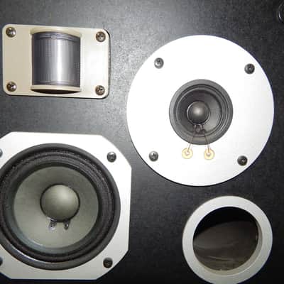 Pioneer HPM 60 vintage speakers great condition image 4