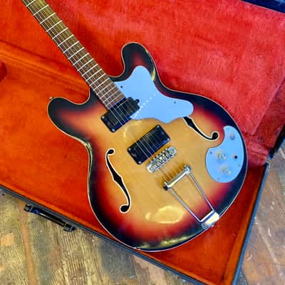 Mosrite Celebrity III c 1967 Sunburst original vintage USA 1966 Mosley image 2
