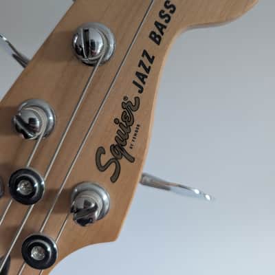 Fender Squier Affinity Series Jazz Bass V 2023 - White image 4
