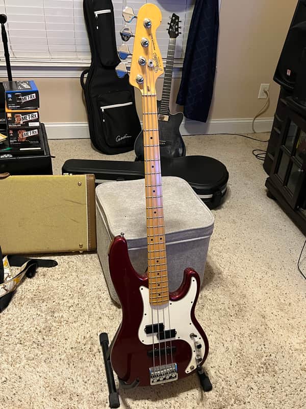 Fender Precision Bass Plus American Fender 1989 - Red image 1