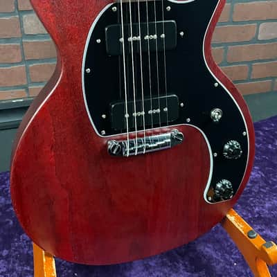 Gibson Les Paul Special Tribute DC 2019 - Worn Cherry Electric Guitar w/ Bag image 2
