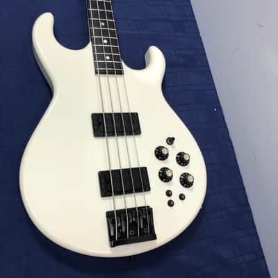 Carvin LB50 LB 50 Set Neck Stereo Electric Bass Guitar with Case Made in the 80's image 19