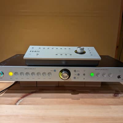 Antelope Audio Satori Monitor Controller with R4S Remote Control 2014 - Present - Silver Bild 2