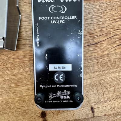 Dunlop UV-1 Uni-Vibe Chorus / Vibrato and foot controller pedal - Chrome image 12