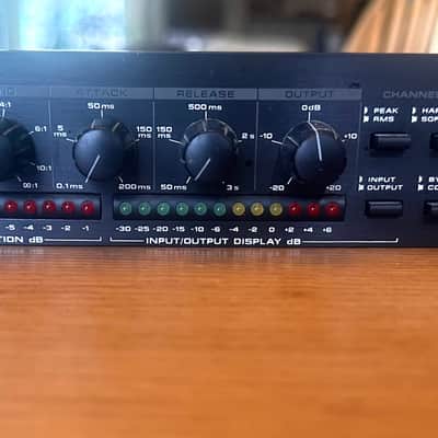 Alesis 3630 Dual-Channel Compressor / Limiter 2001 - with AC adapter plug typeA - Black image 3