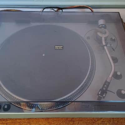 Technics SL1300 turntable in very good condition, serviced - 1980's image 5