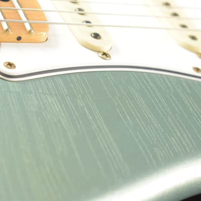 Fender Limited Edition '69 Stratocaster Journeyman Relic - Aged Firemist Silver image 8