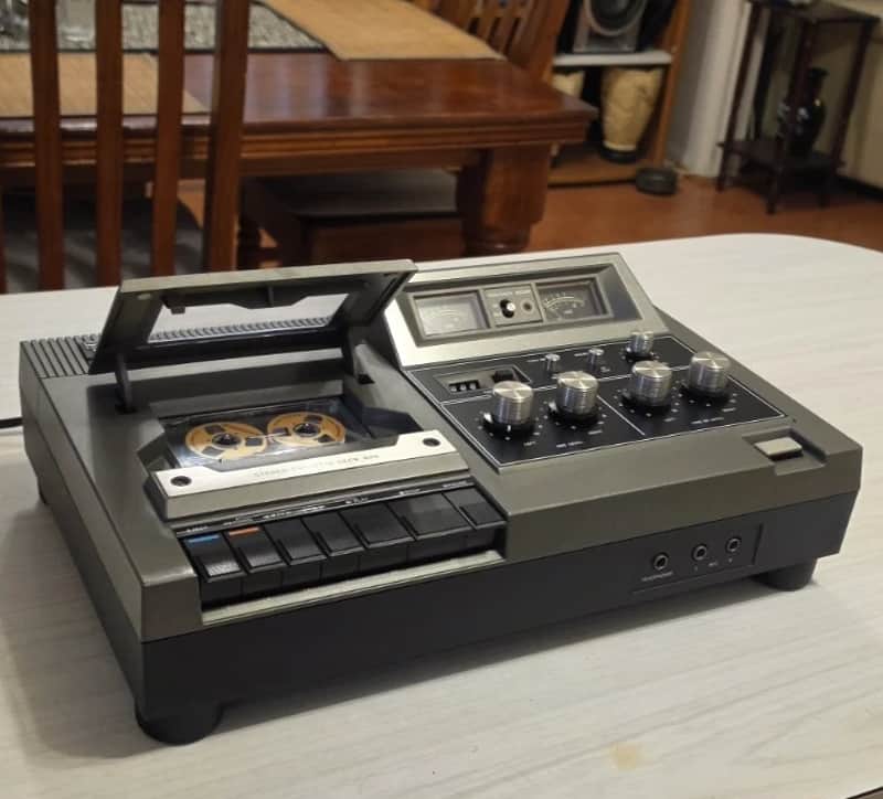 VINTAGE TECHNICS CASSETTE/TAPE DECK TOP LOADING/MADE IN JAPAN image 1