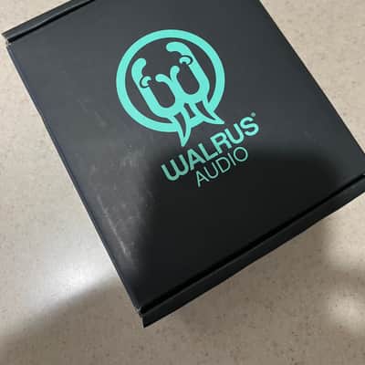 Walrus Audio Julianna Deluxe Chorus / Vibrato 2020 - Present - Blue image 3
