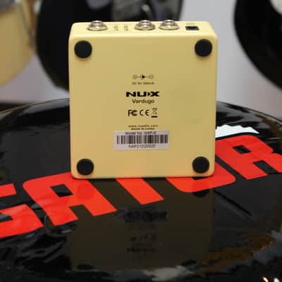 NuX NAP-5 Stageman Floor Deluxe Acoustic Preamp / DI 2010s - Yellow image 5