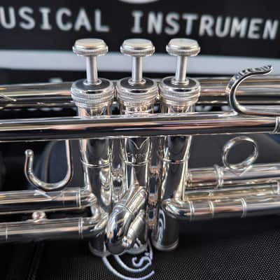 S.E. Shires TRQ10S Series Silver Trumpet - professional image 4