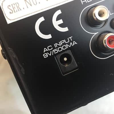 Stanton ESM-11 Stereo Preamp Mixer for DJ Two Turntable Inputs and Fader Feature image 10