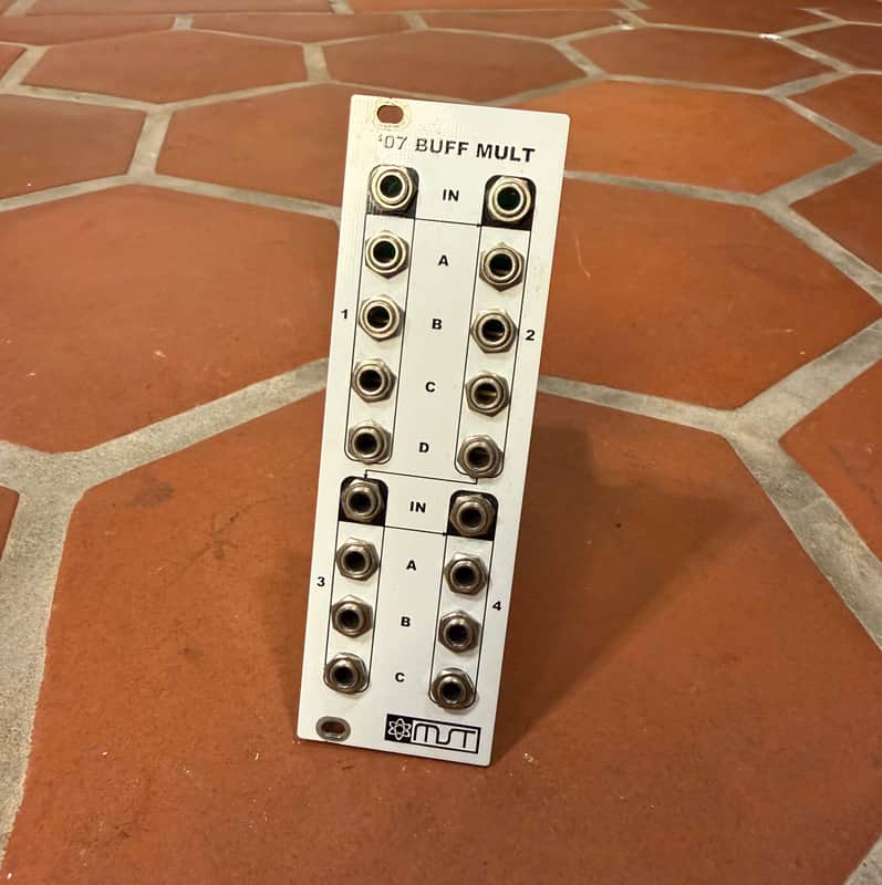MST ‘07 Buff Mult Eurorack module image 1