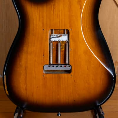 1991 Fender American Vintage 57 Stratocaster 2-tone Sunburst - AVRI - with original hardcase and accessories image 8