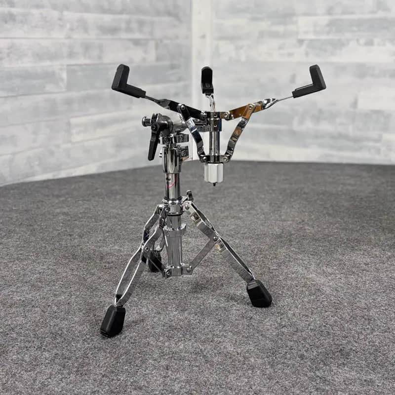 Used DW 9000 Series Heavy Duty Snare Stand - Excellent image 1