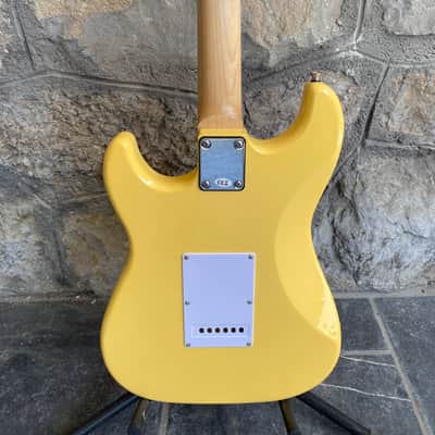 Vision Stratocaster ST5 Electric Guitar Starter Kit - Yellow - NEW image 13