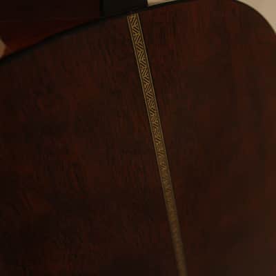 Martin Custom Shop 00-18VS UMGF 2013 Ambertone 1933 Sunburst image 10