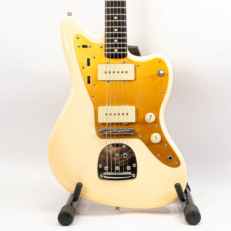 2018 Squier J Mascis Signature Jazzmaster Guitar – Vintage White – Gigbag