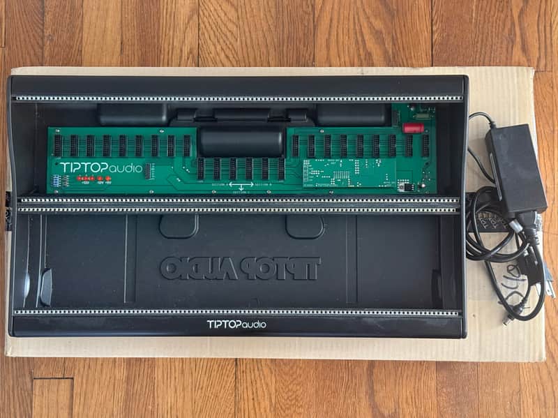 Tiptop Audio Mantis Eurorack Case 2020s - Black image 1
