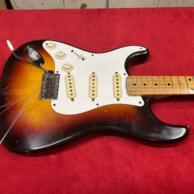 Fender Stratocaster with tremolo, left handed 1959 - 3-color sunburst image 1