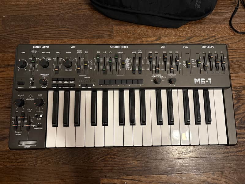 Behringer MS-1 / MS-101 Analog Synthesizer 2019 - Present - Black image 1