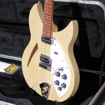 Rickenbacker 330 24-fret 2007 - Mapleglow image 1