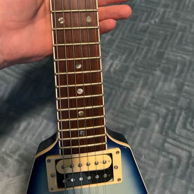 Dean V 79 2018 - Blue Burst image 12