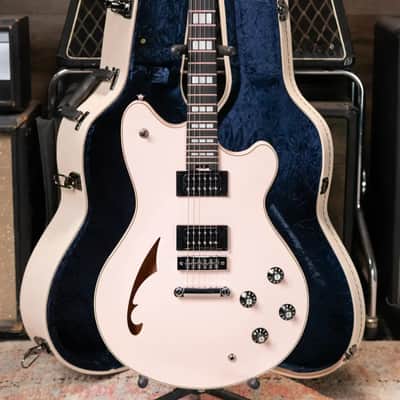 EVH Limited Edition SA-126 Special Semi-Hollow Electric Guitar - Satin Shell Pink with Ivory Case image 12