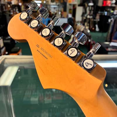Fender PLAYER II STRATOCASTER 2025 - Electric Blue image 9