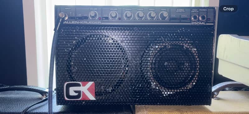Gallien-Krueger 250ML Series II 100-Watt Stereo Lunchbox Guitar