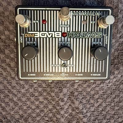 Electro-Harmonix Switchblade Pro Deluxe Channel Selector 2019 - Present - Black / Graphic image 1