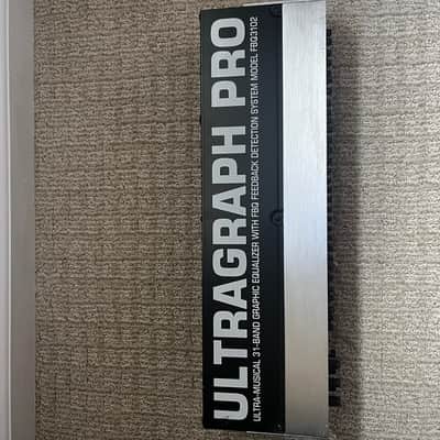 Behringer Ultragraph Pro FBQ3102HD 31-Band Stereo Graphic EQ 2015 - Present - Standard image 2