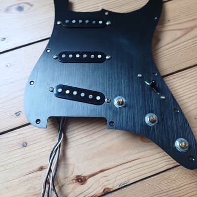 Fender 099-2237-000 Pure Vintage '65 Stratocaster Pickup Set & Mojotone Solderless Harness image 2
