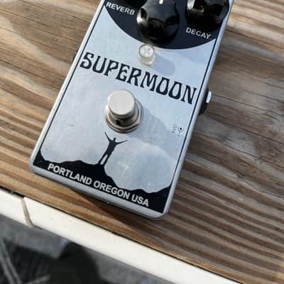 Mr. Black Supermoon Reverb | Reverb