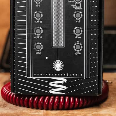 Gamechanger Audio Light Pedal Analog Optical Spring Reverb image 8