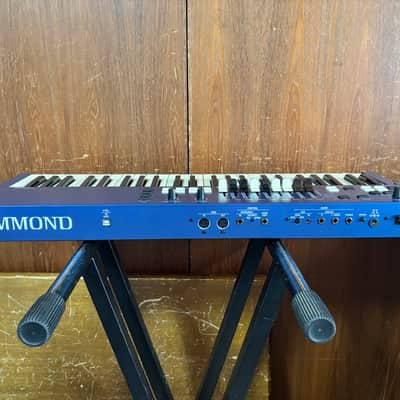 Hammond M-Solo Portable Organ - Blue w/ gig bag image 7