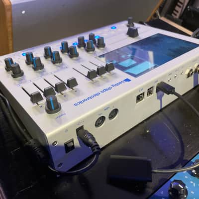 MINT Tasty Chips Electronics GR-1 granular Synthesizer preloaded w tons of killer samples image 4